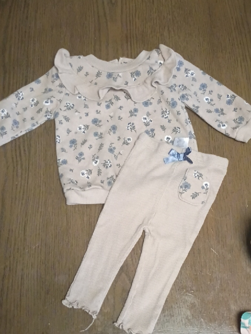 Nicole Miller Baby Girls Floral Ruffle Top and Knit Leggings - Cream & Blue